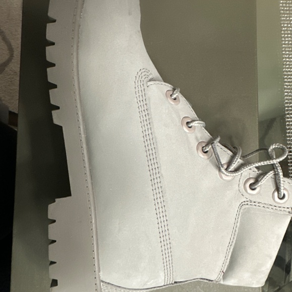 Timberland - Picture 2 of 3